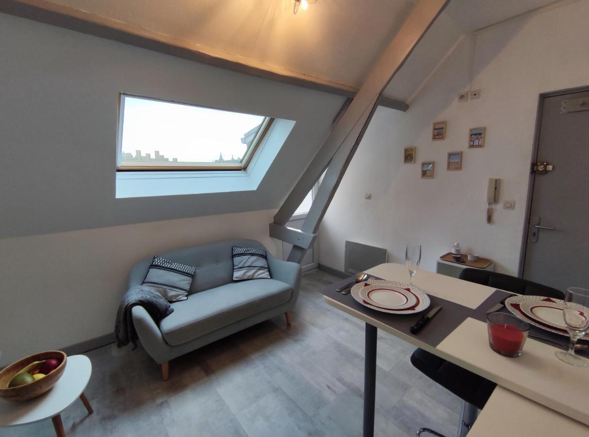 Joli Petit T2 Terrasse Proche Du Phare Lejlighed Calais Eksteriør billede